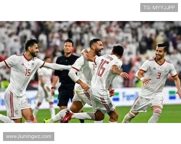 国足与伊朗激战回顾分析全场表现与战术对比