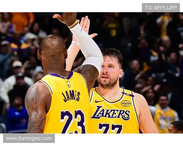 太阳与湖人激战正酣12月3日精彩直播不容错过